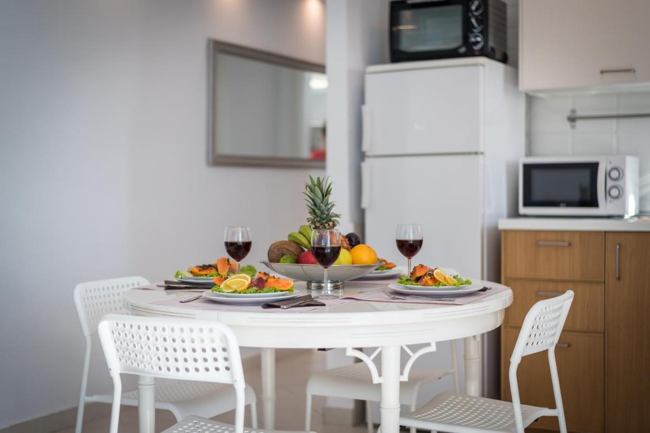 Gorgeous view 2 bedroom apartment Las Americas Arona  Buitenkant foto
